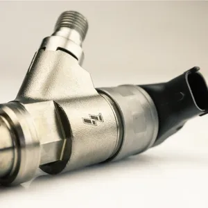 Industrial Injection Reman Stock 6.6 LMM Duramax Injectors — 4