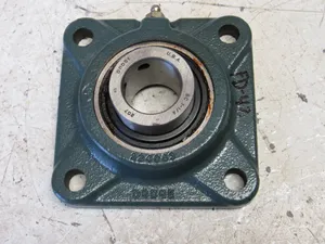 Unused Old Stock Baldor Dodge 1-1/4 Bore Flanged Bearing — 3