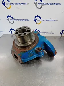 FORD 8240 FRONT AXLE LHS SWIVEL HOUSING 1-33-741-662, 81863154, CAR125157, 19011 — 2