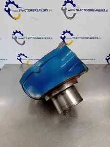 FORD 8240 FRONT AXLE LHS SWIVEL HOUSING 1-33-741-662, 81863154, CAR125157, 19011 — 6