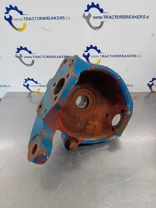 FORD 8240 FRONT AXLE LHS SWIVEL HOUSING 1-33-741-662, 81863154, CAR125157, 19011 — 5
