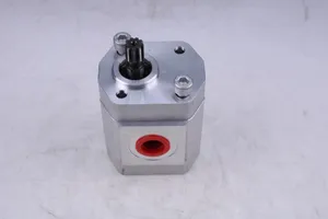 Gear Pump 169261 for Skyjack SJIII3215 SJIII3219 SJIII3220 SJIII3226 SJIII4620 SJIII4626 SJIII4632 — 2