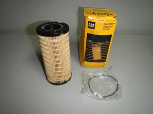 Fuel filter / Filtre à gasoil CAT