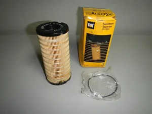 Fuel filter / Filtre à gasoil CAT — 2