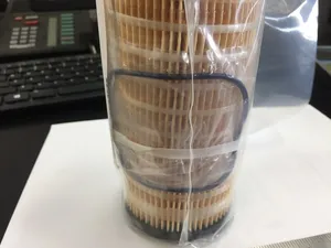 Fuel filter / Filtre à gasoil CAT — 6