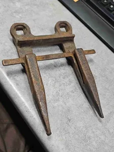 2 Prong Guard, Several, Used