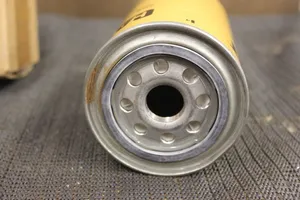 Engin oil filter / Filtre à huile moteur Caterpillar — 4