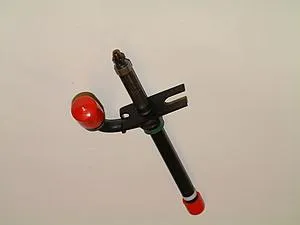 FUEL INJECTOR, JOHN DEERE RE37503
