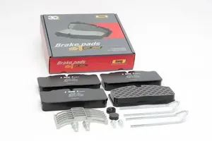 DAF MAN BRAKE PAD AXLE SET (LUMAG)