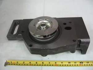 Assembly, Water Pump / Pompe de refroidissement moteur — 8