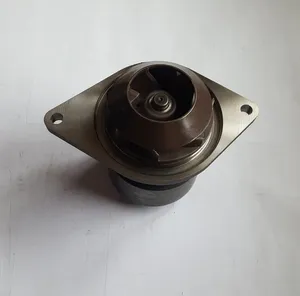 Water pump, cooling / Pompe de refroidissement Case IH moteur Cummins — 9
