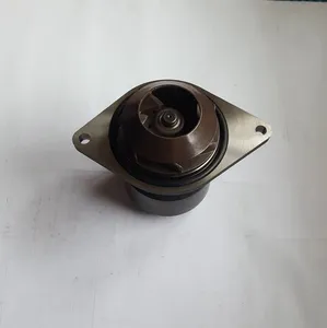 Water pump, cooling / Pompe de refroidissement Case IH moteur Cummins — 16