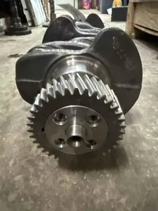 Crankshaft, Cummins, Used — 4