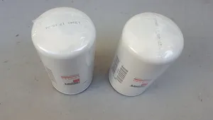 Engine oil filter / Filtre à huile moteur Cummins — 3