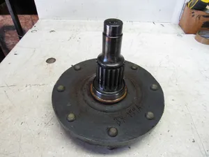 Kubota 3C091-43712 Front 4WD Axle Hub — 5