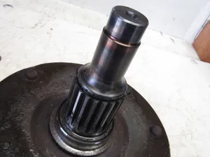 Kubota 3C091-43712 Front 4WD Axle Hub — 2