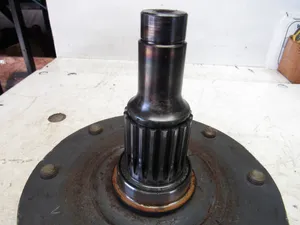Kubota 3C091-43712 Front 4WD Axle Hub — 6