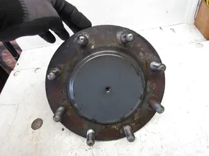 Kubota 3C091-43712 Front 4WD Axle Hub — 4