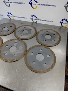 FORD 4000 / 4600 / 4610 BRAKE DISC SET 4070, C5NN2A097B, 81802479, 86529646, 87554522 — 2