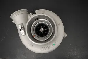 4309078RX Cummins Turbocharger HE561VE — 6