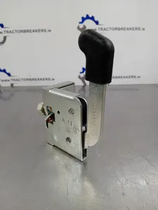 FORD / CASE IH / DEUTZ-FAHR RHS DOOR LOCK 4316, S.20932, S20932, VLD1436, 87639185, K303748, K303806, 04339353, 83944243, E3NN94264A26AA, 12113500, NTH120, 6509613M91, K303806
