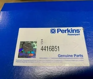 Engine oil filter / Filtre à huile, moteurs Perkins — 5
