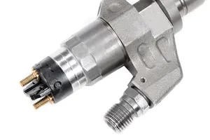 Chevy/GMC 6.6L Duramax LB7 Fuel Injector, Remanufactured (445120008) — 4