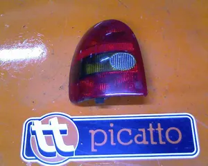 Piloto Trasero Izquierdo
