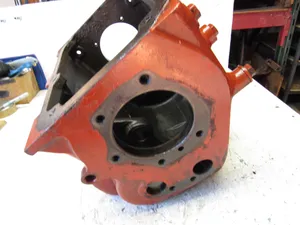 Ditch Witch 501-426 Transmission Case Housing — 9
