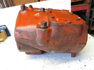 Ditch Witch 501-426 Transmission Case Housing — 10