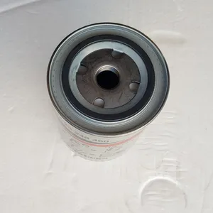 Oil filter / Filtre d’huile moteur Mann Filter — 10