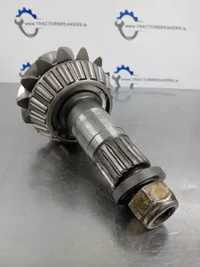 JOHN DEERE 6920 FRONT AXLE BEVEL GEARS & DIFFFERENTIAL Z=14/31 7500403301, 7500403401, AL160170, 7500400861, L110634, T116851, L110635 — 9