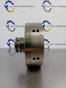 FORD 7840 PTO CLUTCH 83999544, E9NNN707AA, E0NNN751BB, 81865599, 83924794, E0NNN751BA, F0NNN751BA — 3