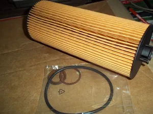 Engine oil filter / Filtre à huile moteur Mercedes-Benz — 3