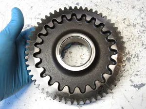 John Deere AR91660 R70182 Timing Gear — 8