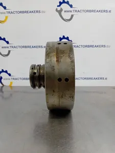 FORD 7710 PTO CLUTCH E0NNN751BB, 81865599, 83924794, E0NNN751BA, F0NNN751BA, 83924795, E0NNN707AA — 3