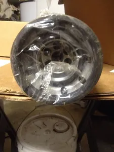 Engine oil filter / Filtre à huile moteur Case IH — 5