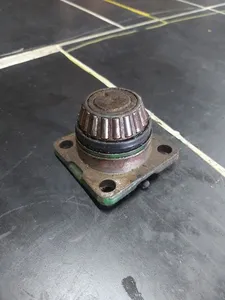 King Pin, John Deere, Used — 2