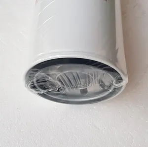 Oil filter / Filtre à huile Fleetguard LF3620 — 7