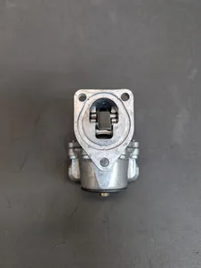 New Deutz 912 / 913 Fuel Supply Pump # 4238003 — 2