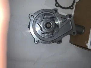 Pompa Acqua KUBOTA  16241-73030, 16259-73030 per modelli D905 D1005 D1105 v1505 — 2