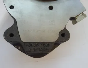 Water pump, cooling / Pompe de refroidissement John Deere — 11