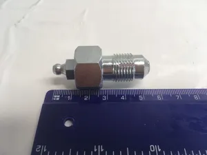 Track adjuster valve Kubota KX030-4 KX91-2… — 3