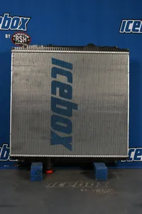 Peterbilt 386, 587EXHD, KW T2000 Radiator # 606057 — 15