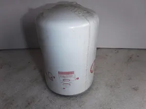 Engine Coolant, Filter / Filtre liquide de refroidissement — 6